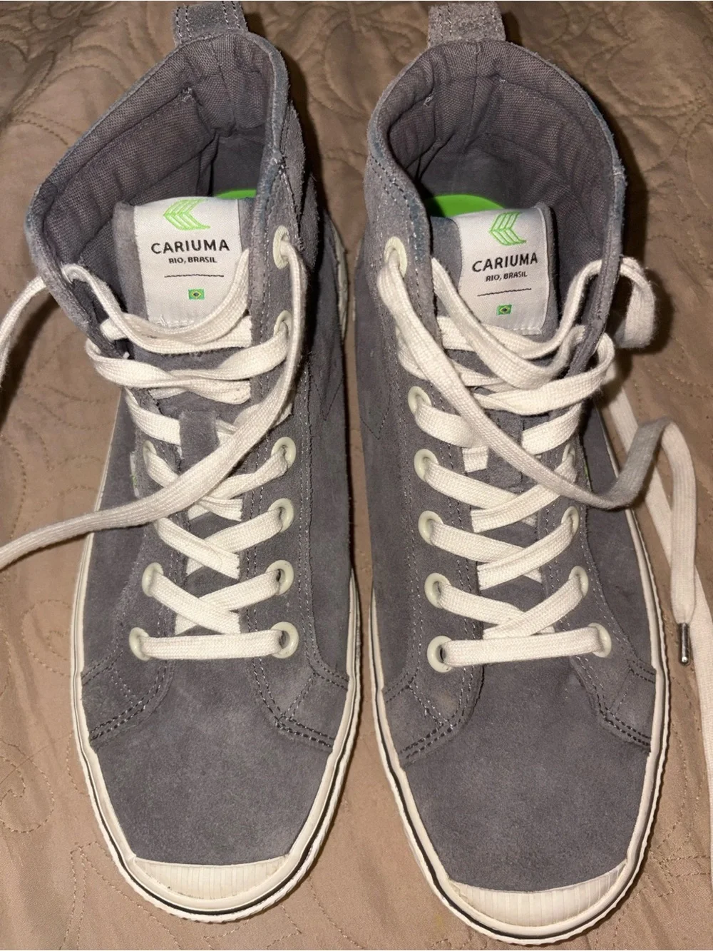 Cariuma OCA High-Top Grey Suede Sneakers Women’s Size 8 1/2 Men’s Size 7